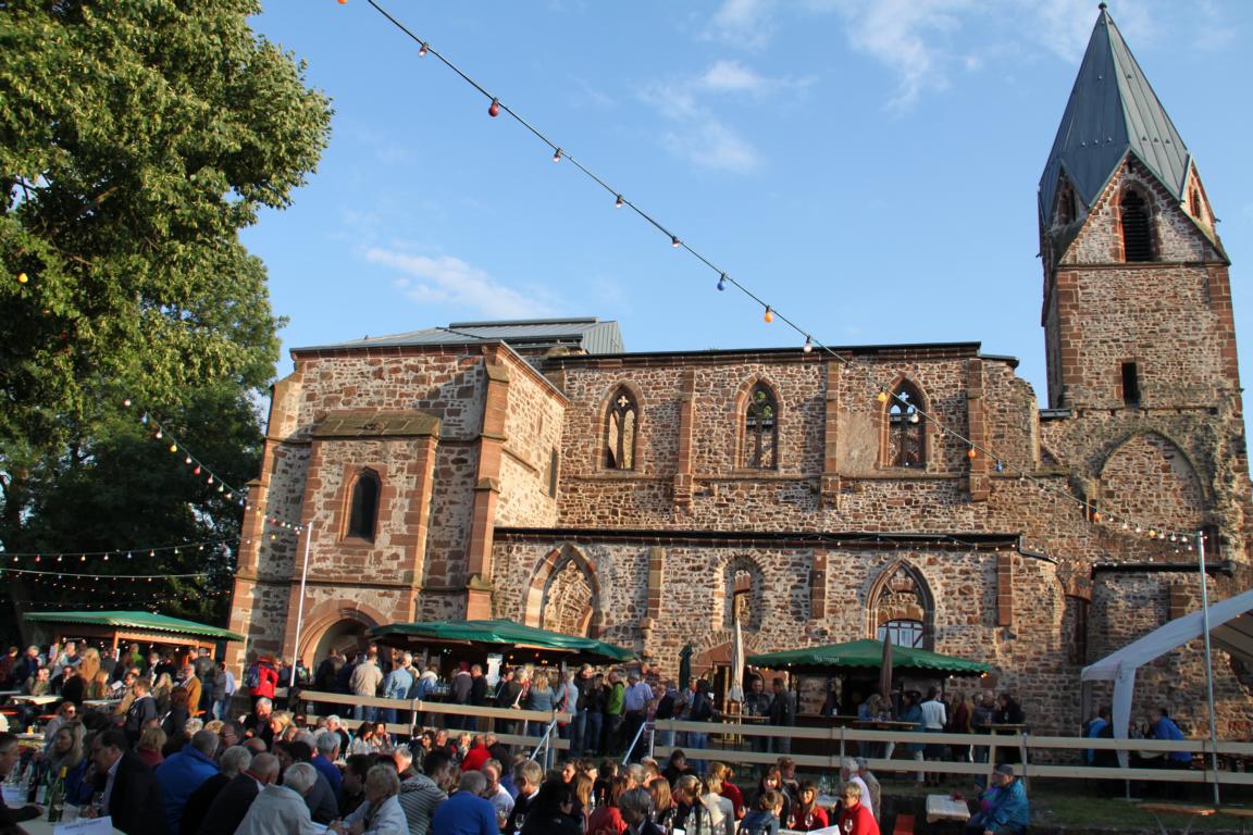 Totenkirche, Wahrzeichen und beliebter Veranstaltungsort
